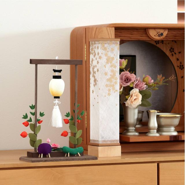 盆提灯 初盆 新盆 モダン 仏具 ちりめん細工 お盆飾りセット 精霊馬セット 精霊馬 精霊牛 八女・ととのえる燈 シリーズ 金小桜ちらし 小型 電池式 コードレス LED 和 行灯 提灯 仏壇 仏花 贈り物 (代引き決済不可商品)