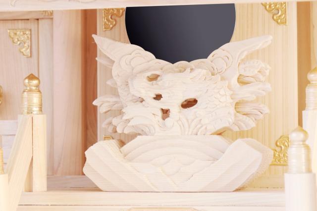 神棚 神棚セットモダン 三社 白龍 純白パール仕上げ 特大 84cm 美彫り・昇龍大社 入母屋 金ちりめん 神具 家具調モダン神棚の通販は 神棚 神棚セットモダン 三社 白龍 純白パール仕上げ 特大 84cm 美彫り・昇龍大社 入母屋 金ちりめん 神具 家具調モダン神棚の通販は