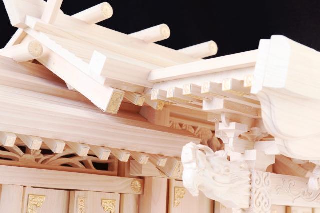 神棚 神棚セットモダン 三社 白龍 純白パール仕上げ 特大 84cm 美彫り・昇龍大社 入母屋 金ちりめん 神具 家具調モダン神棚の通販は 神棚 神棚セットモダン 三社 白龍 純白パール仕上げ 特大 84cm 美彫り・昇龍大社 入母屋 金ちりめん 神具 家具調モダン神棚の通販は