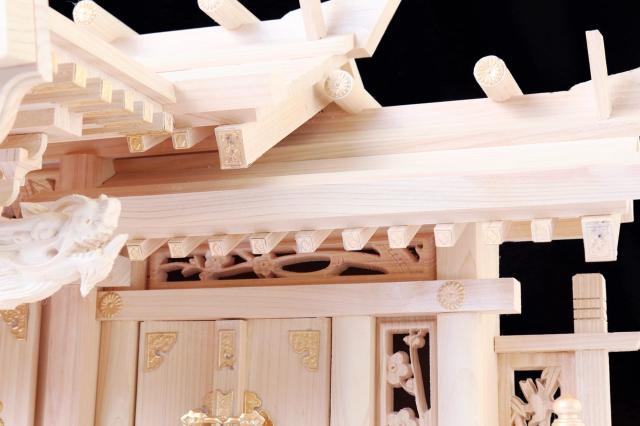 神棚 神棚セットモダン 三社 白龍 純白パール仕上げ 特大 84cm 美彫り・昇龍大社 入母屋 金ちりめん 神具 家具調モダン神棚の通販は 神棚 神棚セットモダン 三社 白龍 純白パール仕上げ 特大 84cm 美彫り・昇龍大社 入母屋 金ちりめん 神具 家具調モダン神棚の通販は