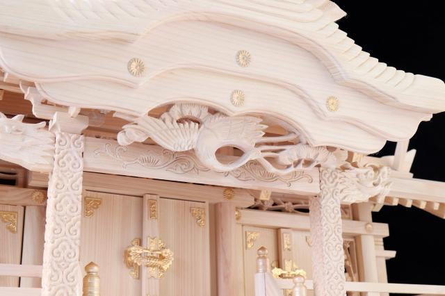 神棚 神棚セットモダン 三社 白龍 純白パール仕上げ 特大 84cm 美彫り・昇龍大社 入母屋 金ちりめん 神具 家具調モダン神棚の通販は 神棚 神棚セットモダン 三社 白龍 純白パール仕上げ 特大 84cm 美彫り・昇龍大社 入母屋 金ちりめん 神具 家具調モダン神棚の通販は