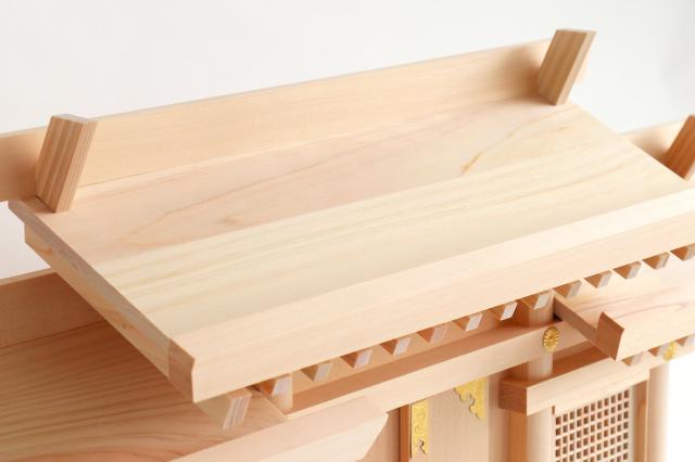 美・木曽ひのき 格子の扉 三社 モダン神具 ITSUKI 神棚セット 最高級 木曽桧の神棚 真鍮金具の彩りの通販は