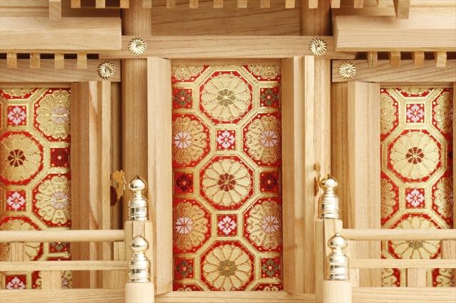 威風堂々・本けやき 神棚セット ■ けやき調神鏡・八足台付 ■ 中型 屋根違い三社 ■ 欅 神棚 (代引き決済不可商品)_4