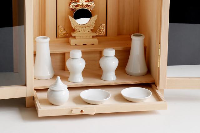 匠造り ■ 箱宮 ■ 木曽ひのき ■ 10号 ■ 三社 神棚 引出し付 ■ パールに輝く 神具セット付 神棚セット_5