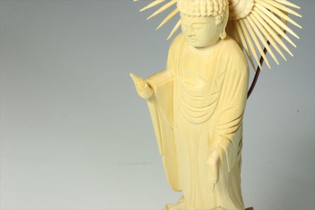 仏像 ■ 4寸 ■ 阿弥陀如来立像 蓮華座 丸台 白木 浄土真宗 大谷派 ご本尊 ■ 仏具 （高さ23.4cm×幅11.2cm×奥行き8.1cm）