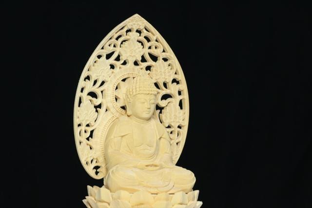 仏像 ■ 3寸 ■ 釈迦如来坐像 蓮華座 丸台 白木 天台宗 ご本尊 ■ 仏具 （高さ25cm×幅13cm×奥行き11.9cm）
