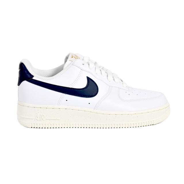 NIKE (ナイキ) W AIR FORCE 1 07 NN (ウィメンズ エア フォース 1 07 ネクスト ネイチャー) レディース ローカット スニーカー シューズ バッシュ バスケ 普段使い カジュアル ストリート WHITE/OBSIDIAN-PALE IVORY (ホワイト/ネイビー) FZ6768-100 FZ6768 100_1