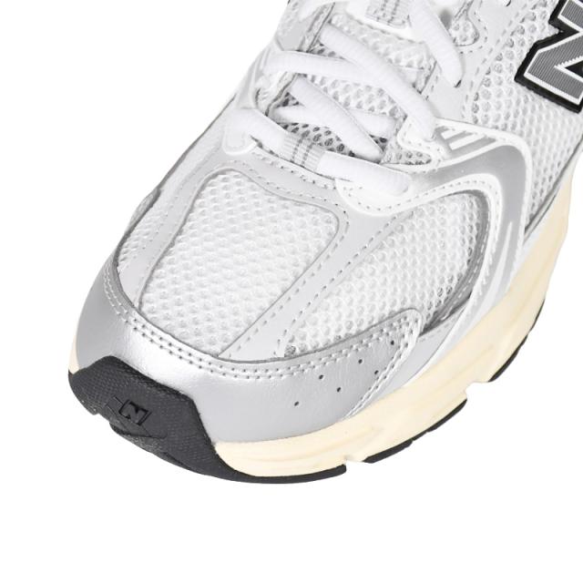 NEW BALANCE (ニューバランス) 530 SNEAKER (530 スニーカー) MR530 MR 530 シリーズ レディースサイズ (ユニセックスモデル) フィットネス ランニングシューズ ローカット ランニング ダッド シューズ Y2Kファッション (ホワイト/シルバー/ブラック) MR530TA_5