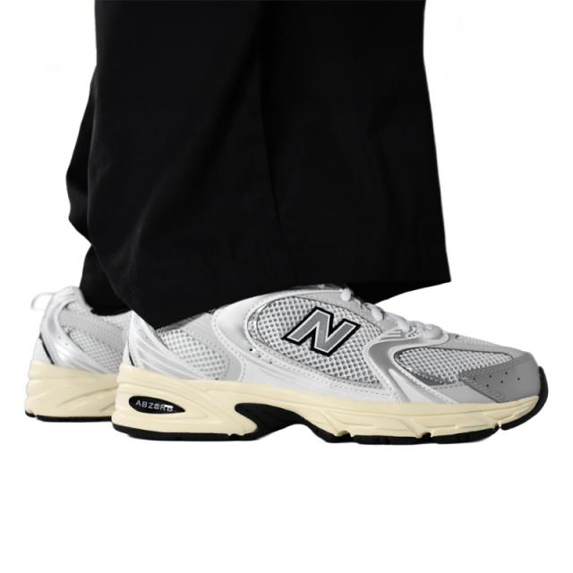 NEW BALANCE (ニューバランス) 530 SNEAKER (530 スニーカー) MR530 MR 530 シリーズ レディースサイズ (ユニセックスモデル) フィットネス ランニングシューズ ローカット ランニング ダッド シューズ Y2Kファッション (ホワイト/シルバー/ブラック) MR530TA_9