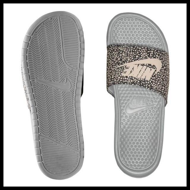 日本未入荷 Nike ナイキ Benassi Jdi Print ベナッシ プリント メンズ サンダル Wolf Grey White グレー ホワイト 008の通販はau Pay マーケット Endless Trip