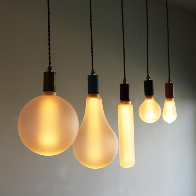 【5個セット】調光器対応 E26ノスタルジアBIGチューブフロスト エジソンバルブLED エジソン電球 フロストガラス 艶消し マット すりガラス 3.5W 大きい 長い 筒型電球 円筒型 眩しくない 電球色 レトロ 暗め ビッグ シリンダー電球 飲食店 寝室 LED電球 ランプ