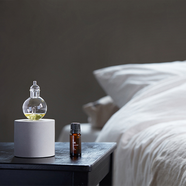 Aroma アットアロマ ネブライジングディフューザー オーブ フラスコ シンプル おしゃれ アロマディフューザー ディフューザー アロマの通販はau Pay マーケット サンテラボ