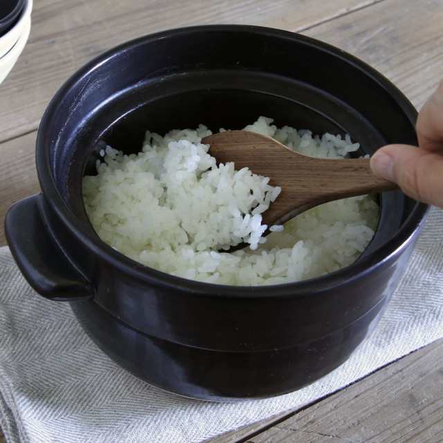 かもしか道具店 ごはんの鍋 ( 白 / 黒 ) 3合 | 土鍋 三合炊き 直火 レンジ 炊飯 家族 一人用 二人用 日本製 萬古焼 キッチン ギフト  プレの通販はau PAY マーケット - サンテラボ | 最大15%OFFクーポン配布中！