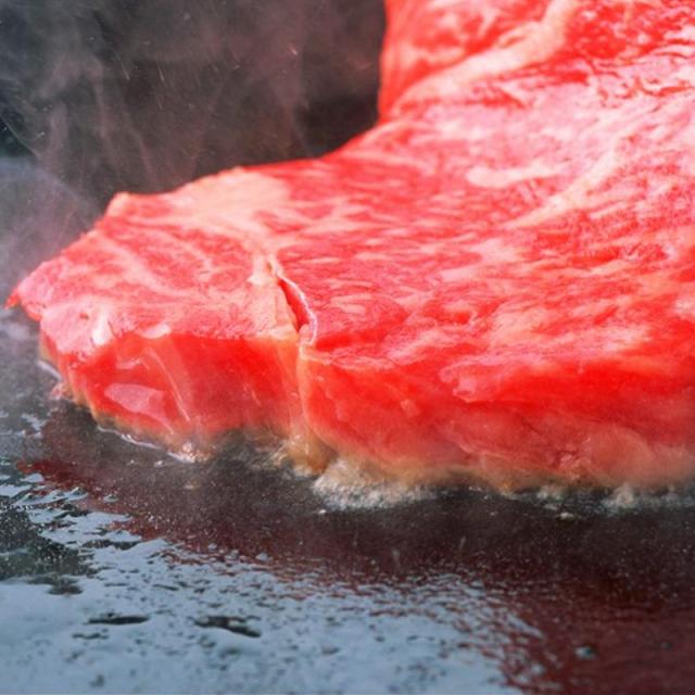 母の日 父の日 2026 ステーキ 肉 ギフト 和牛 牛肉 記念日 Ａ5 プレミアムギフト飛騨牛 サーロインステーキ 計600g 150g位×4枚 サーロイン 化粧箱入 送料無料 黒毛和牛 御祝 御礼 のし可 お取り寄せ 内祝 贅沢 さーろいん_2