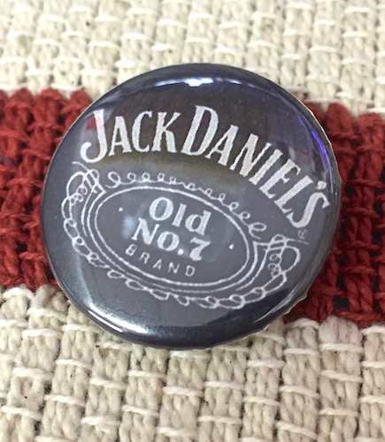 アメリカン雑貨 缶バッジ Jack Daniel S ジャックダニエル Lj0027の通販はau Pay マーケット アメリカン雑貨 1985