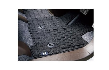 ホンダ エヌワゴン【JH3/JH4-100 JH3/JH4-200】　フロアカーペットマット(スタンダードタイプ)(４ＷＤ車用)【ブラック】[08P14-TKR-010C]