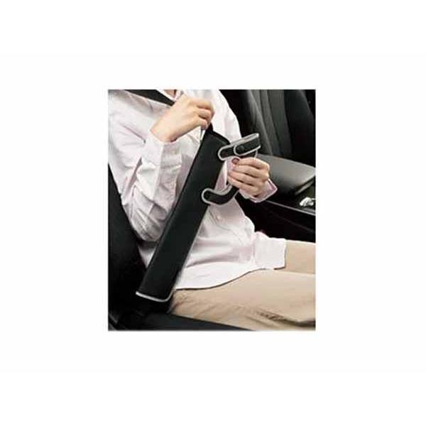 TOYOTA CROWN　トヨタ クラウン【TZSH35 AZSH35】　シートベルトパッド(タイプ２)[0822C-00010]