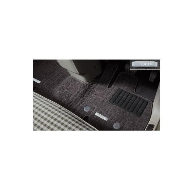 ニッサン ルークス【B44A B47A B48A】　フロアカーペット(エクセレント)(ウォークスルー無車用)【ブラウン】