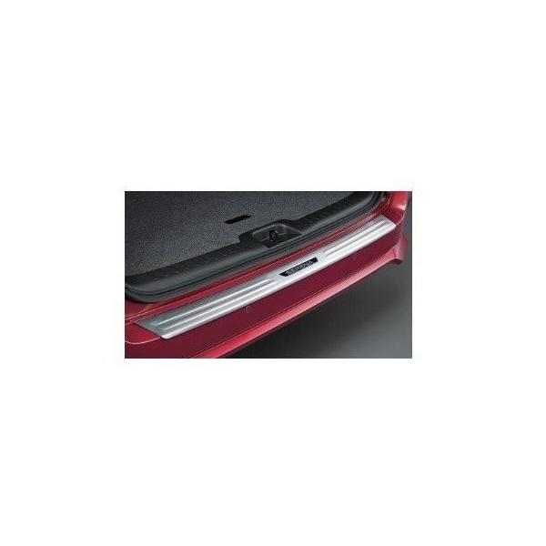 【純正：大型】ニッサン セレナ【C27 GC27 GFC27 GNC27 GFNC27 HC27 HFC27】　リヤバンパープロテクター(ハイウェイスター用)