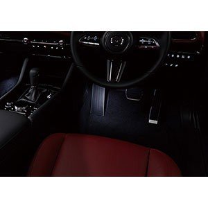 純正アクセサリー　マツダ　MAZDA3　BP　H31〜　内装品イルミネーション　フットランプ＆イルミネーション　ホワイト　B0J8V7050の通販は