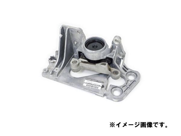NISSAN (日産) 純正部品 インシユレーター エンジン マウンテイング LH セレナ 品番11220-CY00Bの通販は 15,096円