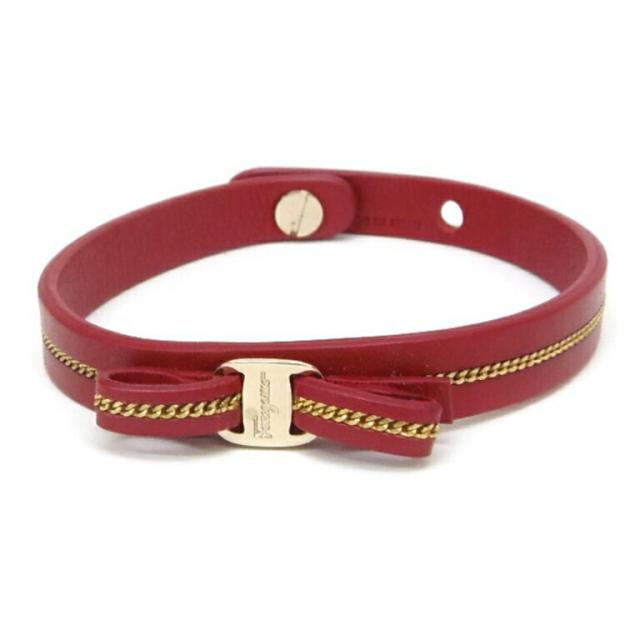 FERRAGAMO レザー ブレスレット VARA ヴァラ リボン 707377