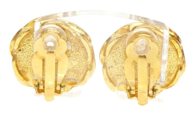CHANEL ｲﾔﾘﾝｸﾞ ｺｺﾏｰｸ 丸型 96P 黒×ｺﾞｰﾙﾄﾞ 【中古】(63214)_1