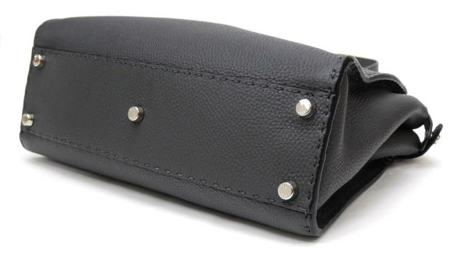 【美品・大容量】フェンディ セレリア ピーカブー 2way ビジネスバッグ 黒 美品・大容量】フェンディ セレリア ピーカブー 2way ビジネスバッグ