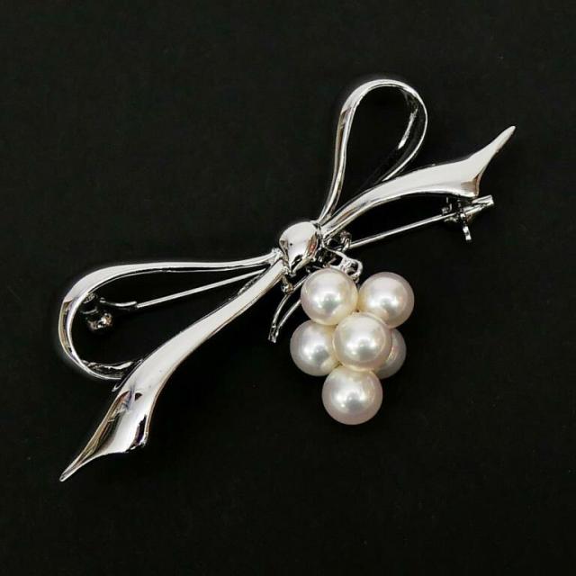 ミキモト MIKIMOTO パール ブローチ リボン チャーム 真珠/シルバー 【中古】(69706) 23,430円