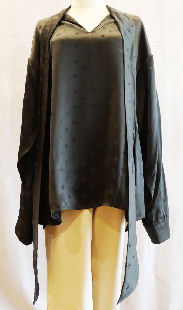バレンシアガ BALENCIAGA ボウタイブラウス ロゴ総柄 黒 レーヨン 【中古】(70528)_1