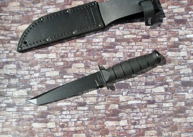 ケーバー/KA-BAR 1255 ショート タントー コンビ刃 1095 カーボン ナイフ レザーシース【日本正規品】