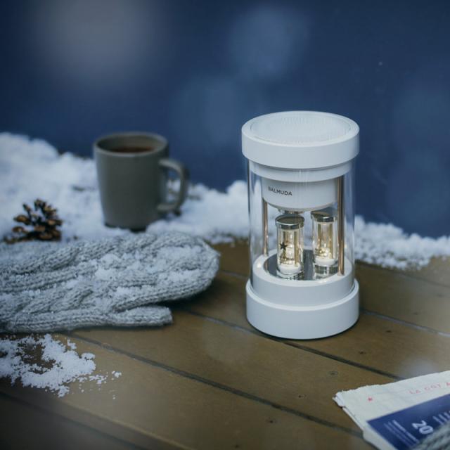 BALMUDA The Speaker M01A-WH ホワイト Amazon.co.jp: バルミューダ ザ・スピーカー ホワイト Bluetooth
