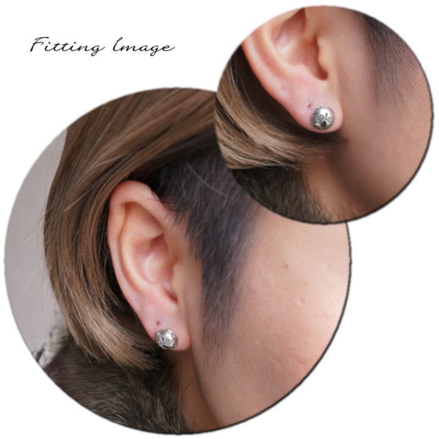 シルバーピアス エスニックな模様があしらわれたスタッドピアス スタッドピアス メンズピアス の通販はau Pay マーケット 株式会社クリシュナ