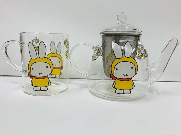 miffy ミッフィー 耐熱ガラスポット＆耐熱ガラスマグ セット GENIAL ミッフィーフライト スペースジョイ  ディックブルーナ【46632】｜au PAY マーケット