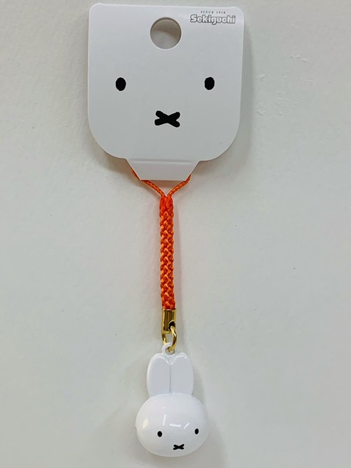 miffy 福だるま 根付け鈴 顔型 ピンク 赤 金 キーホルダー ミッフィー【46730】の通販はau PAY マーケット ＫＡＯＲＩ  ＳＥＬＥＣＴＩＯＮ au PAY マーケット店 au PAY マーケット－通販サイト