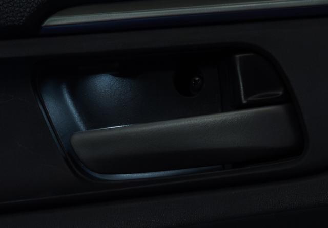 HONDA ホンダ 純正 インナードアハンドル＆ドアポケットイルミネーション ホワイト 08E20-31X-A00 | HONDA純正 ホンダ純正 WR-V DG5 LED イルミネーション 電装 車用品 車 パーツ カー用品 カーアクセサリー カスタム おすすめ