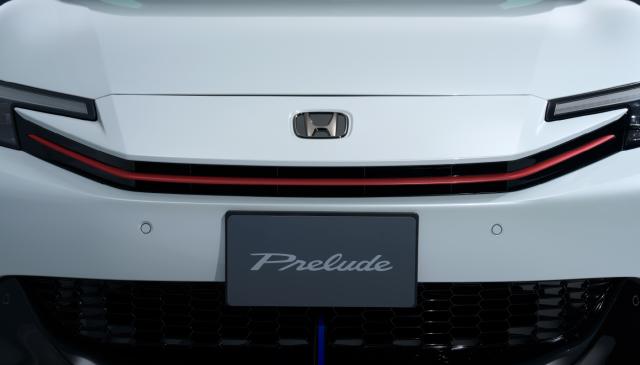 HONDA ホンダ 純正 フロントグリルモールディング フレームレッド 08F21-36W-020 | HONDA純正 ホンダ純正 PRELUDE プレリュード BF1 外装用品 パーツ 外装 ドレスアップ スポーティ カスタム カスタマイズ アレンジ 交換 カーパーツ カーアクセサリー 車用品 カー用品 部品