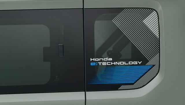 HONDA ホンダ 純正 デカール クォーターウインドウ 08F30-39J-000 | HONDA純正 ホンダ純正 N-VAN E: JJ3 ステッカー おしゃれ エクステリア 車用品 カー用品 車 部品 外装 パーツ ポイント消化車用品 HONDA ホンダの通販は