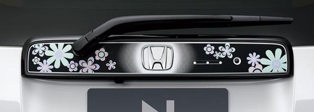 HONDA ホンダ 純正 デカール ライセンスガーニッシュ フラワー 08F31-T4G-E00E | honda純正 ホンダ純正 NONE N-ONE Nワン エヌワン JG3 JG4 ステッカー おしゃれ エクステリア 車用品 カー用品 車 部品 外装 パーツ ポイント消化