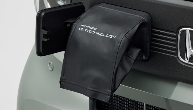 HONDA ホンダ 純正 ポートリッドカバー 08P35-39J-000 | HONDA純正 ホンダ純正 N-VAN E: JJ3 車用品 カー用品 自動車 車 バッテリー 充電コネクター 充電ポート 保護 カバー ほこり 汚れ防止 雨除け 紫外線対策 いたずら防止 アウトドア 屋外
