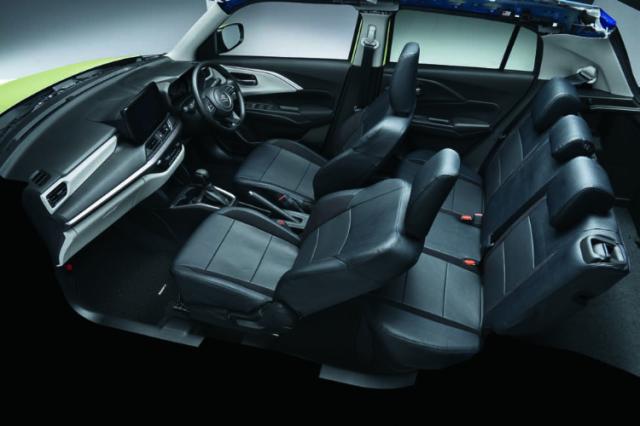 SUZUKI スズキ 純正 ドアトリムセット QMC サテンダークシルバー 助手席側 BB7Z 83720-69T10-E29 | SWIFT スイフト 車用品 カー用品 自動車 部品 パーツ アクセサリー 内装 カスタム ドレスアップ おしゃれ グレードアップ ボディ 車 DIY 取り付け 装飾 飾り アクセント 18,428円