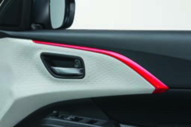 SUZUKI スズキ 純正 ドアトリムセット ZWP バーニングレッドパールメタリック 運転席側 BB7Y 99238-69T00-ZWP | SWIFT スイフト 車用品 カー用品 自動車 部品 パーツ アクセサリー 内装 カスタム ドレスアップ おしゃれ グレードアップ ボディ 車 DIY 取り付け 装飾 飾り_1