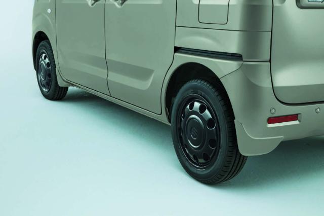SUZUKI スズキ 純正 マッドフラップセット ピュアホワイトパール ABDF 72201-79R00-ZVR | SPACIA BASE スペーシアベース 車用品 カー用品 車 自動車 アクセサリー ドレスアップ カスタマイズ エクステリア 外装パーツ 飛び石防止 アウトドア カスタム 外装部品 キズ防止