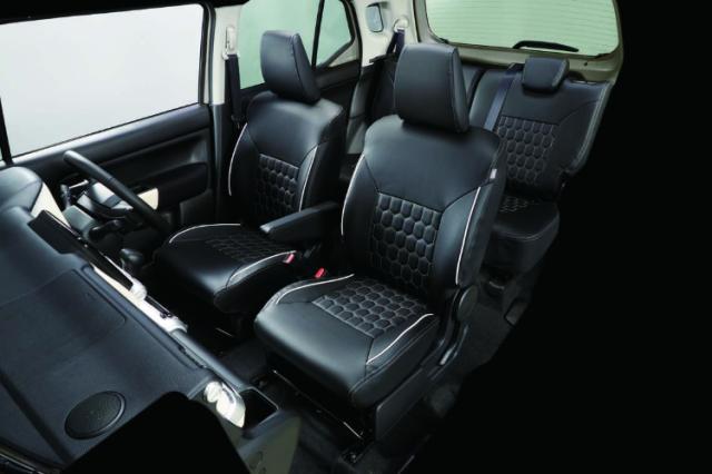 SUZUKI スズキ 純正 革調シートカバー パーソナルテーブル付/フロントシートSRSサイドエアバッグ付車用 BB32 99181-76R50 | XBEE クロスビー 車用品 カー用品 グレードアップ アクセサリー ドレスアップ アクセント カスタム おしゃれ 取り付け 汚れ防止 自動車 パーツ DIY