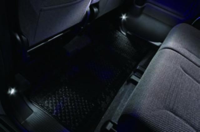 SUZUKI スズキ 純正 フロアイルミネーション ホワイトLED DAT6 99213-84SA0 | WAGONR SMILE ワゴンRスマイル 車用品 カー用品 自動車 部品 パーツ アクセサリー 内装 カスタム ドレスアップ おしゃれ グレードアップ 車 DIY 取り付け 装飾 飾り アクセント ワンポイント