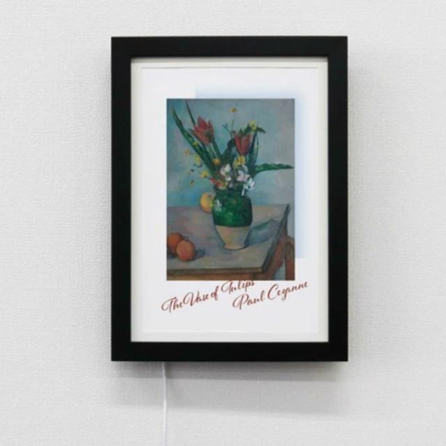 オオIMW1-BK4 【オリジナル】【ILLU.ME】LEDアートボード【ブラック】【黒】【チューリップとりんご】【セザンヌ】【A4サイズ】【ボード】【フレーム】【写真】【イラスト】【インテリア】【雑貨】【グッズ】【かわいい】