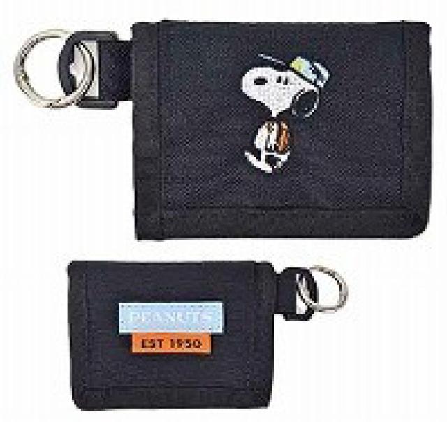 マリSPZ-3761 【スヌーピー】【SNOOPY】2つ折コインポーチ【ブラック】【黒】【RE-PET】【ピーナッツ】【ウッドストック】【財布】【サイフ】【さいふ】【ウォレット】【コインケース】【小銭入れ】【折りたたみ】【コンパクト】【雑貨】【グッズ】