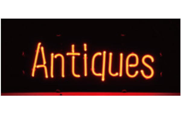 【アメリカン雑貨】ネオンサイン【ANTIQUES RD】【ネオンチューブ】【ネオンライト】【電飾】【看板】【アメリカ雑貨】【ライト】【ブリキ看板】【インテリア】【店舗】【USA】【ガレージ】【カフェ】【かわいい】【おしゃれ】