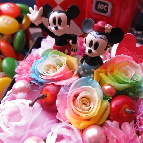 誕生日プレゼント 女性 ディズニー フラワーギフト 箱を開けて