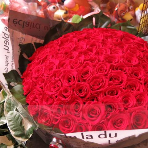 赤バラ　50本　プリザーブドフラワー　赤バラ　花束　赤バラ50本使用　プリザーブドフラワー　花束　枯れずにいつまでもキレイな赤バラ　_2